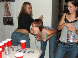 Young girls at party-  drunk teenagers - amateurs pics 18 41/48
