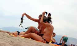 Topless beach cuties (5/7) 41/79