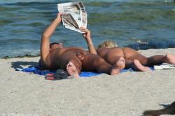 Nudist couples in public 50/54