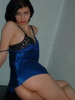 Romanian girlfriend naked at home - part iv  5/17