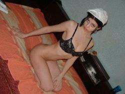 Romanian girlfriend naked at home - part iii  13/20