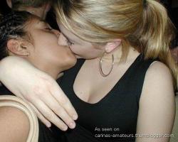 Kissing girlfriendss 02  57/80