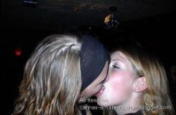 Kissing girlfriendss 01 26/96