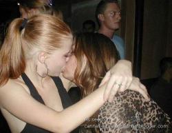 Kissing girlfriendss 01 48/96