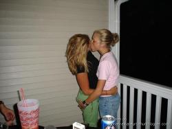 Kissing girlfriendss 01 65/96