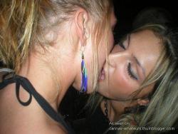 Kissing girlfriendss 01 83/96