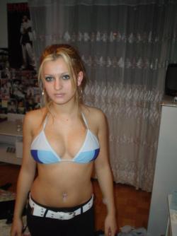 Blond teen girlfriend 16/44