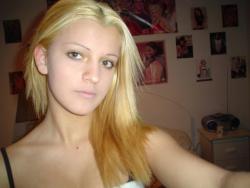 Blond teen girlfriend 30/44