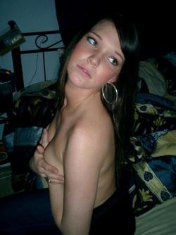 Amateur teen girlfriend #20  5/8