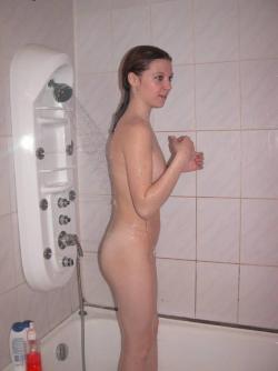 Shower time - young girlfriend 24/47