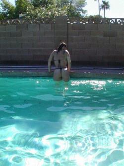 Amateur taking a nude swim  49/121