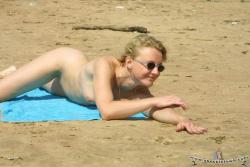 Beach (nudist) 036 (65 pics)