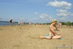 Beach (nudist) 036  20/65