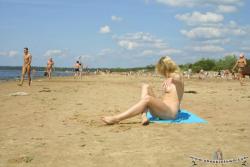Beach (nudist) 036  31/65