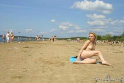 Beach (nudist) 036  44/65