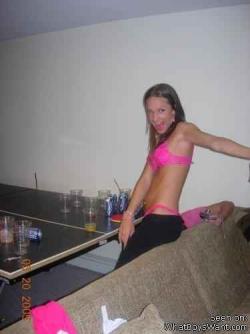 A girl at a party 45  48/98