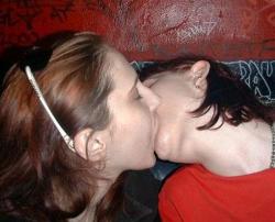 Kissing a girl 1  21/150
