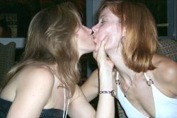 Kissing a girl 2  110/150