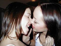 Kissing a girl 2  113/150