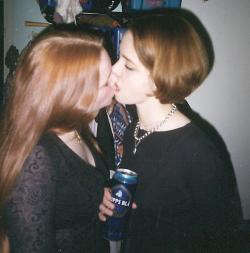 Kissing a girl 2  111/150