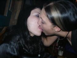 Kissing a girl 2  124/150