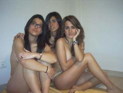 Young amateur spanish teen girl and her friends 23/38