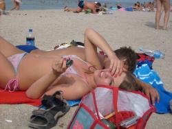 Young russian couple showing holiday pics 31/32