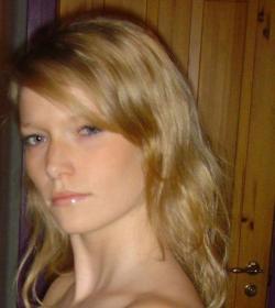 Girlygirl2 3/10