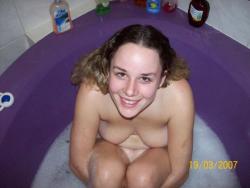 Young amateurs girl in bath no.01 46/48