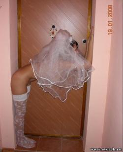 Naked young amateur russian bride 8/13