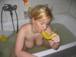 Amateur uk girl emma in bath 2/27