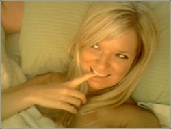 Sexy blonde amateur girl / self mobil pics 43/47