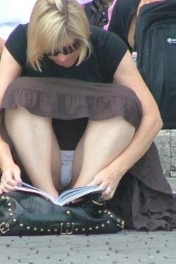 Amateur upskirt picture 1  55/58