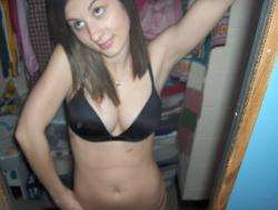 18 year old big tit brunnette - self pics 24/52