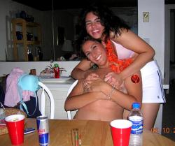 Young girls at party-  drunk teenagers - amateurs pics 23 9/49