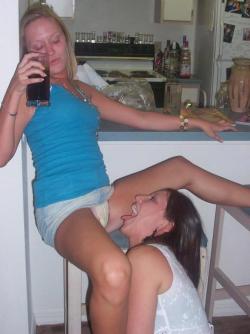Young girls at party-  drunk teenagers - amateurs pics 23 20/49