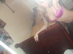 Blonde takes pics of herself and masturbation,too 25/26