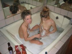 Two girls are taking a bath and shave your pussy  25/59