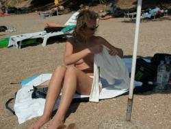 Sandra and her photos from holiday on nudebeach  2/14