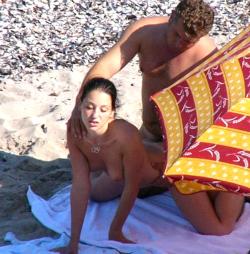 Hardcore amateurs photos from nude beach no.01  17/42