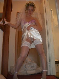 Amateur hot bride a her wedding night 32/47