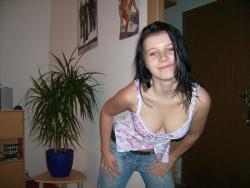 Beatifull amateur girl with beatifull pussy 13/18