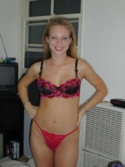 Amateur set - naked blonde teen 131/137