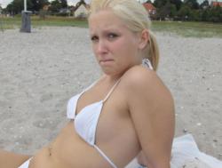 Amateur lucy - she really like showing her body 25/80