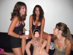 Young girls at party- drunk teenagers - amateurs pics 10 46/47