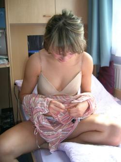 This blonde amateurgirl looks sweet  24/37