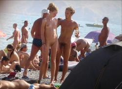 Voyeur at nudistbeach / fkk  21/96