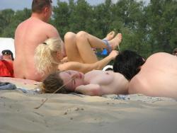 Voyeur at nudistbeach / fkk  28/96