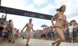 Roskilde naked run 2008  71/108