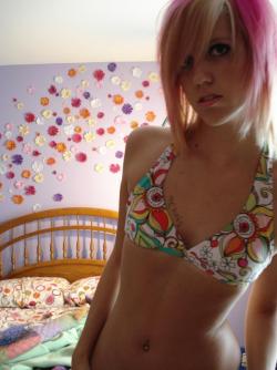 Naked emo girl 4/70
